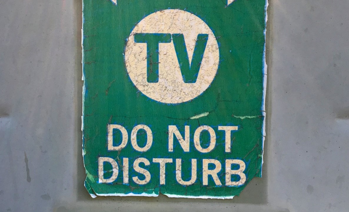 Do Not Disturb TV Sign