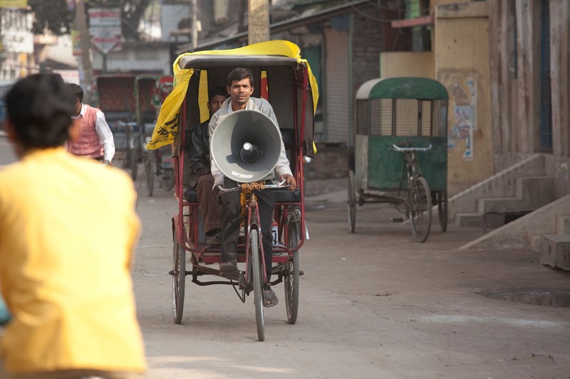 announcement on a rickshaw in a village_COVID-19_gram panchayats-migrant workers