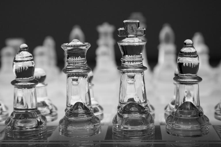 glass chess pieces_pixabay