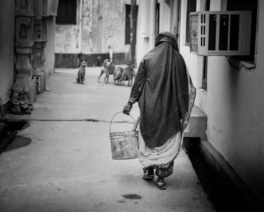 woman-manual-scavenger-sanitation-Dalit rights-Bezwada Wilson- Photo courtesy: CS Sharada Prasad on Flickr