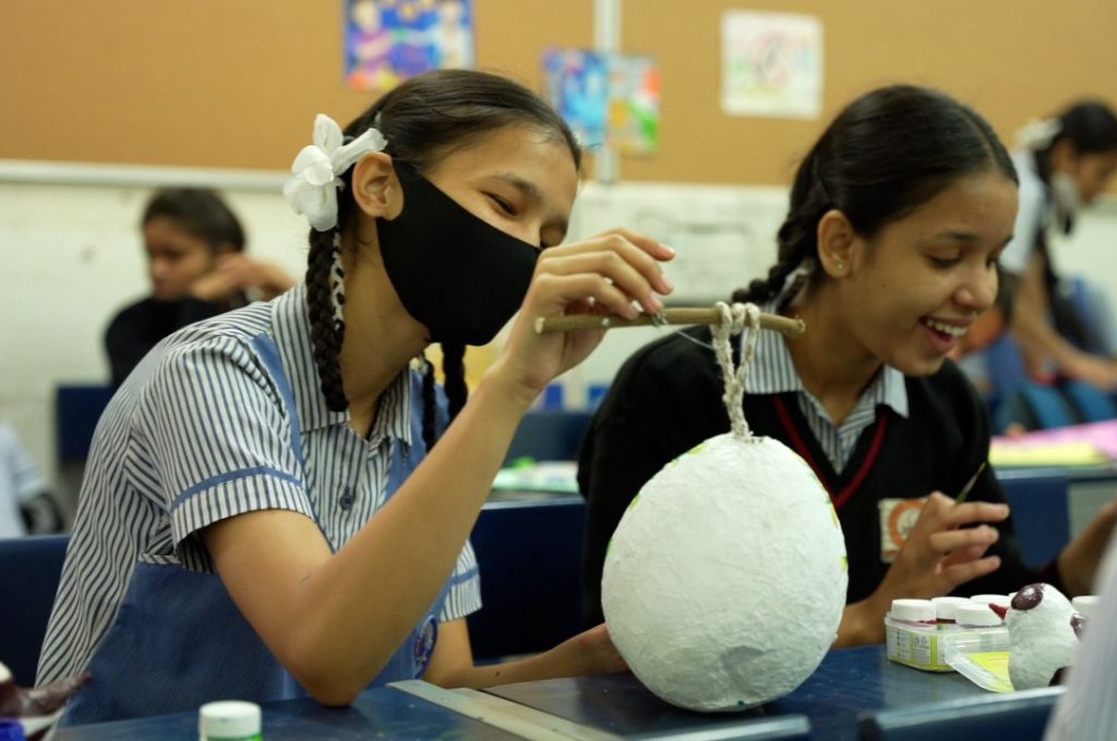 school girls in art class_entrepreneurship