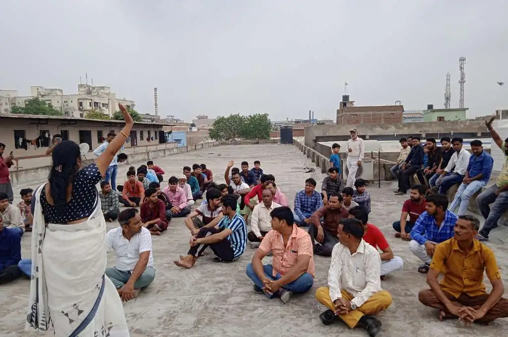 A group of workers sitting together_boiler worker