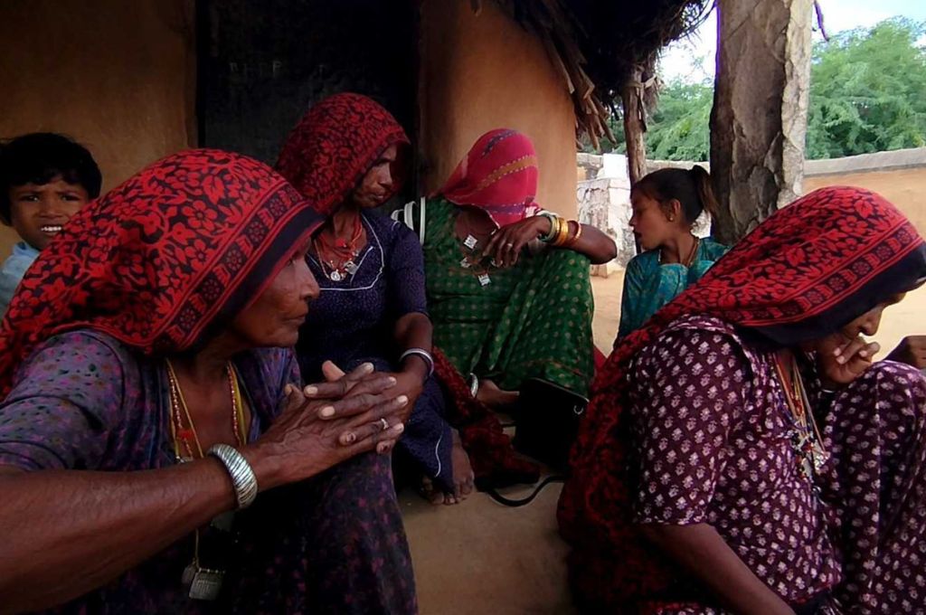 Women sitting in a group_widowhood