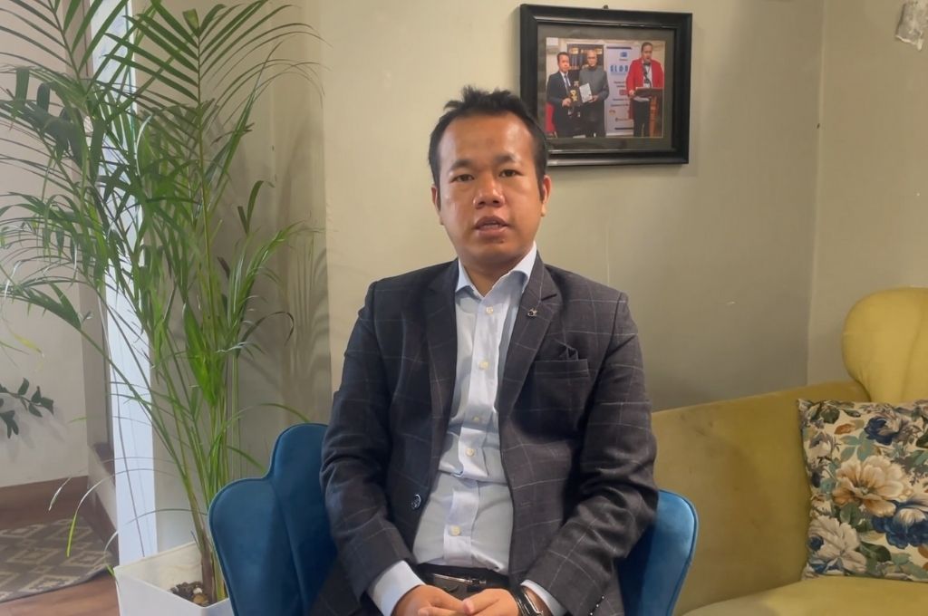 A front facing image of a man-nonprofit leadership